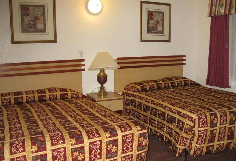 Номер Deluxe, The Palace Inn