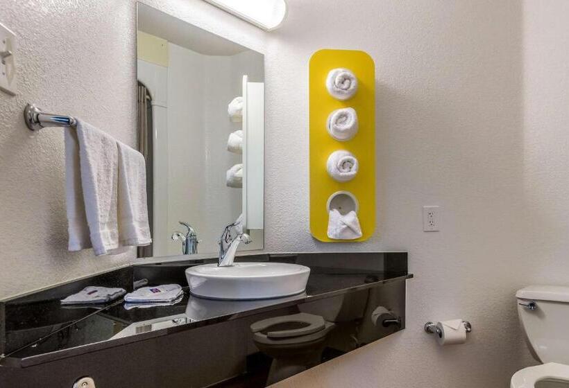 Четырехместный Номер Deluxe, Motel 6west Des Moines, Ia