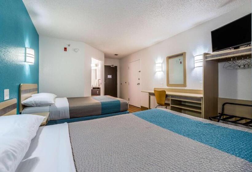 Четырехместный Номер Deluxe, Motel 6west Des Moines, Ia