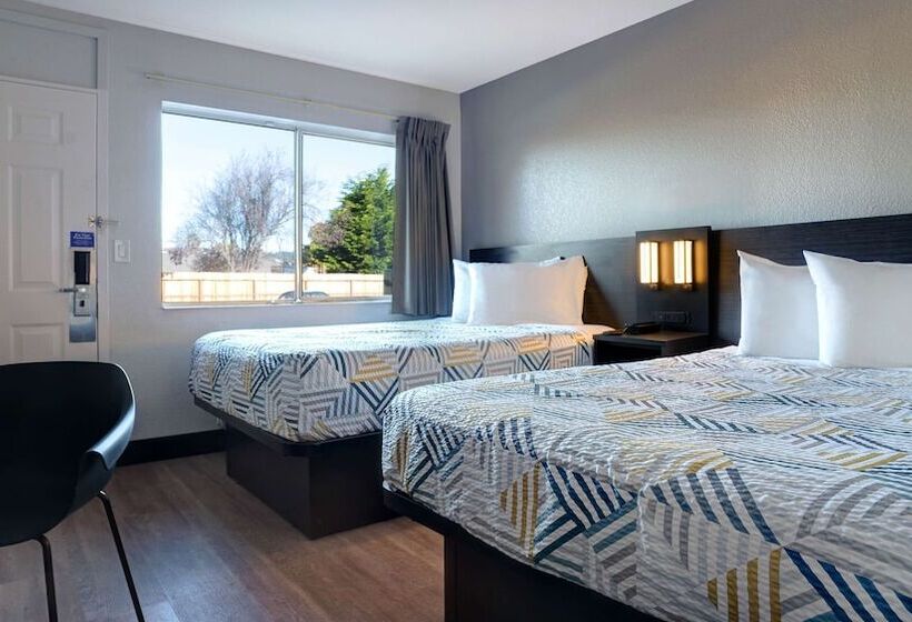带2个双人床的标准工作室, Motel 6arcata, Ca Cal Poly Humboldt