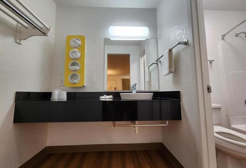 Люкс, Motel 6 Baytown, Tx  Baytown East