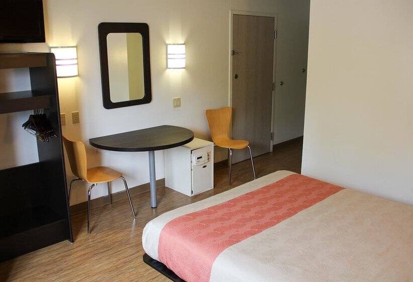 Номер Deluxe, Motel 6milan, Oh  Sandusky