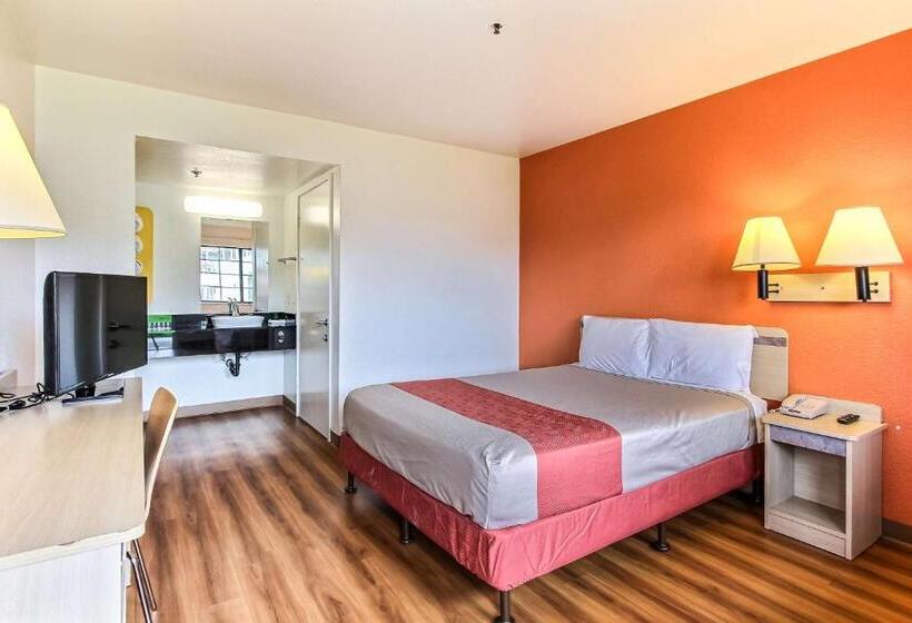 Номер Стандарт, Motel 6salinas, Ca  North Monterey Area