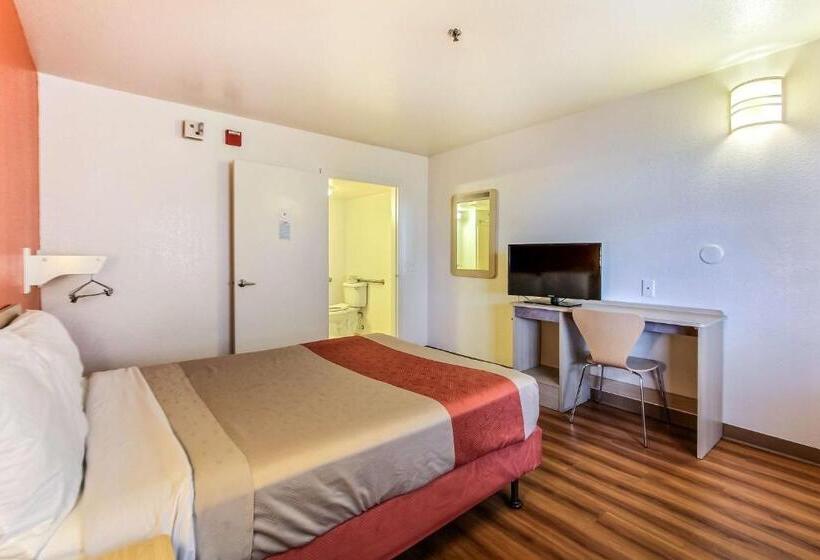 Номер Стандарт Адаптированный для Инвалидов, Motel 6salinas, Ca  North Monterey Area