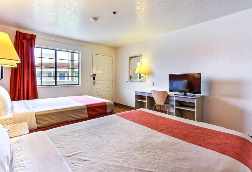 Номер Deluxe, Motel 6salinas, Ca  North Monterey Area