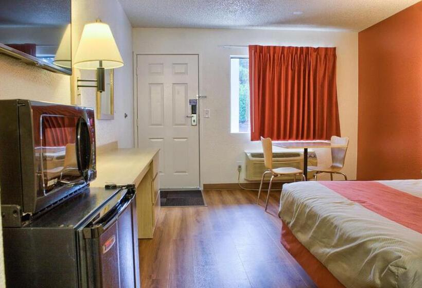 Номер Стандарт Адаптированный для Инвалидов, Motel 6seattle, Wa  South