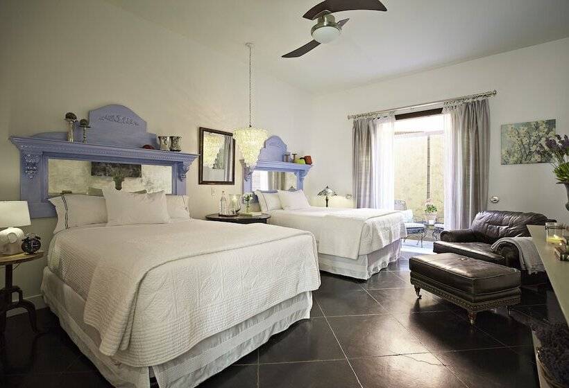 Четырехместный Номер Deluxe, Bespoke Inn Scottsdale