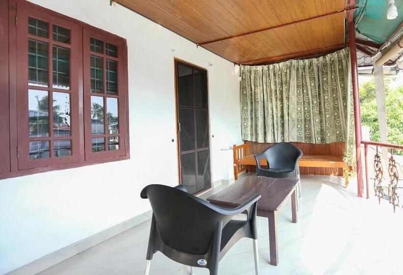 디럭스 스튜디오, Honolulu Home