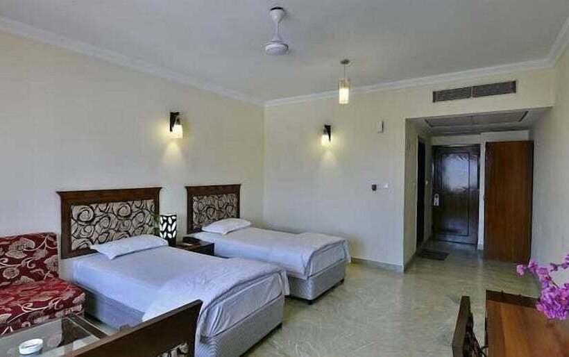 Quarto Deluxe, Taj Darbar