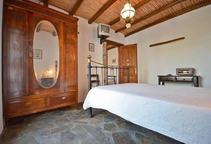 Семейные Апартаменты, Naxos Filoxenia