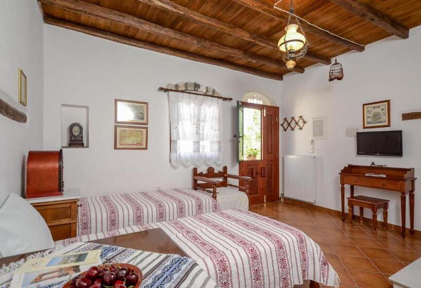 Семейные Апартаменты, Naxos Filoxenia
