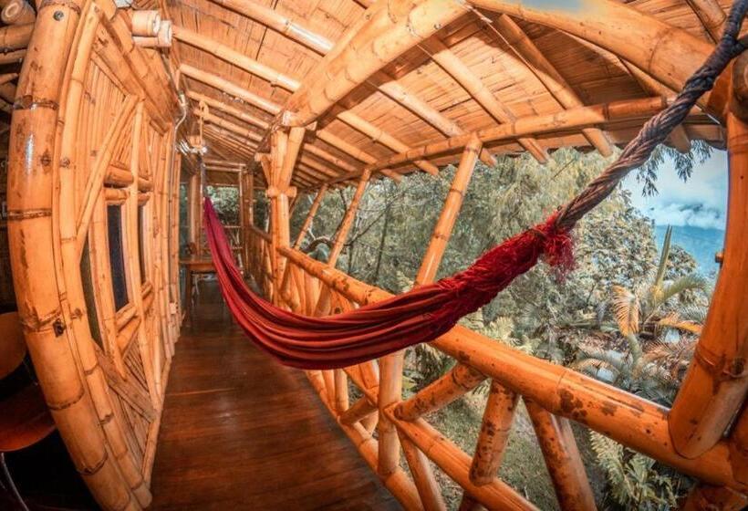 小室, Ecohotel Tierra De Agua