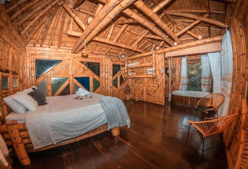 小室, Ecohotel Tierra De Agua