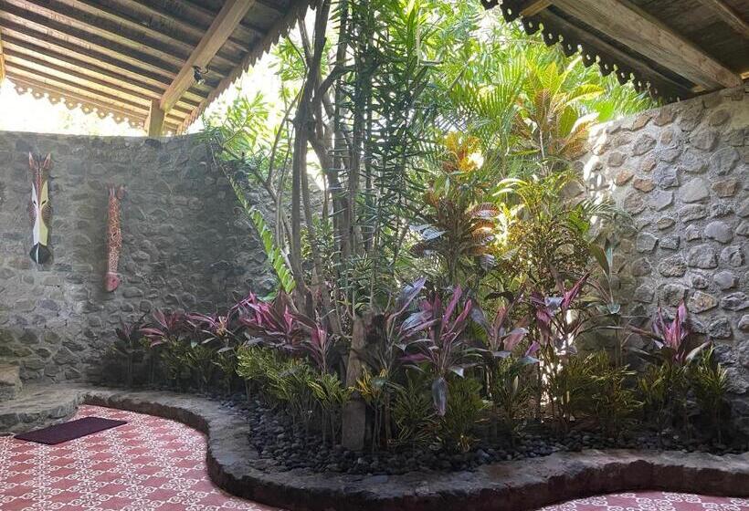 Бунгало Стандарт Вид на Море, Louka Beach Bali