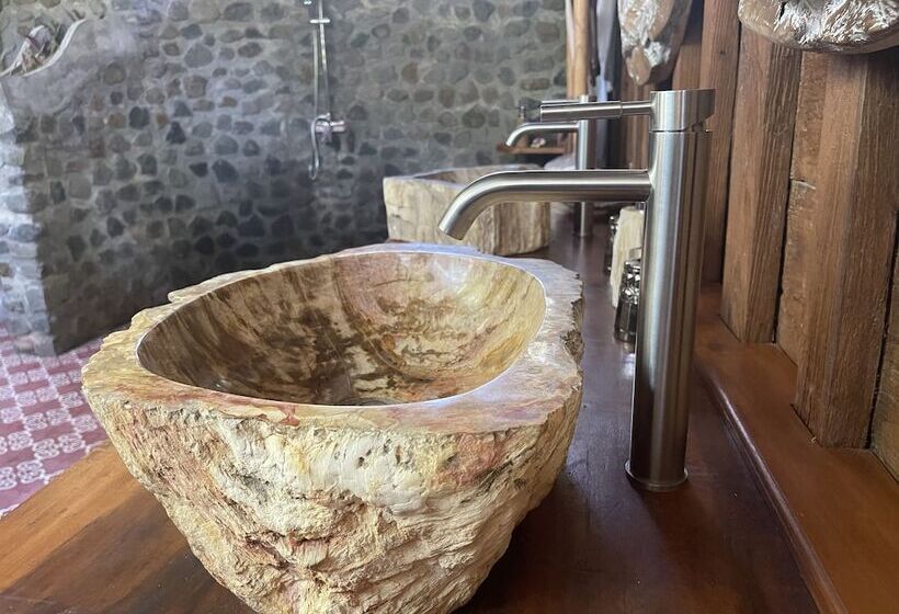 Бунгало Deluxe, Louka Beach Bali