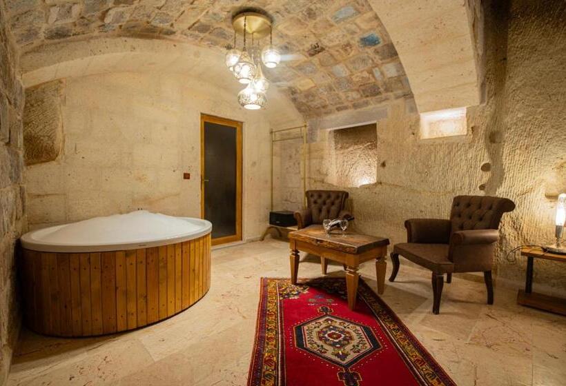 Люкс с гидромассажем, Ares Cave Suites