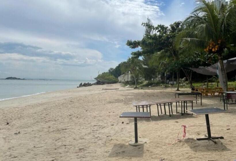 キングサイズベッドのデラックススイート, Paradise By The Sea In Penang By Veron At Rainbow Paradise