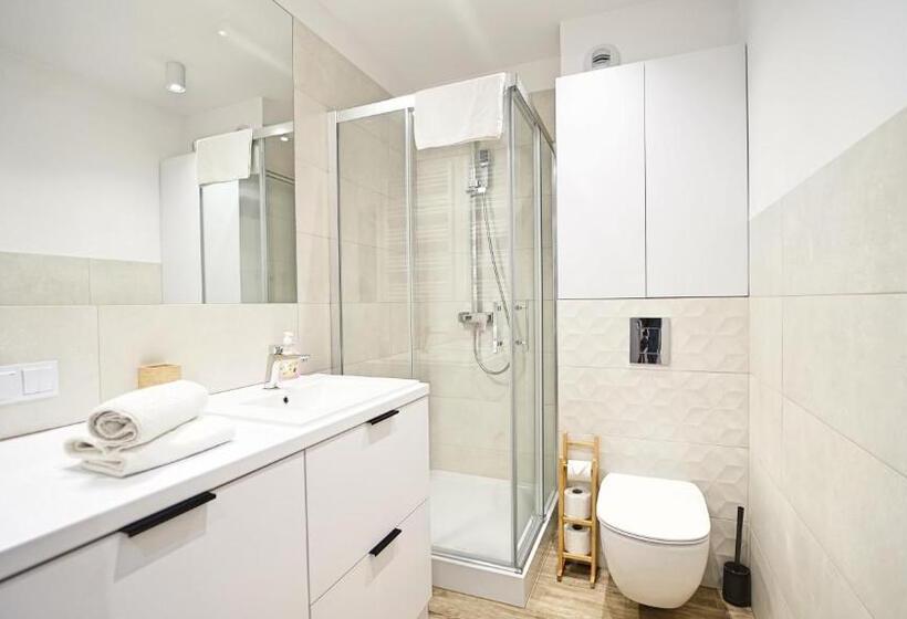 Apartamento 2 Dormitórios, Apartamenty Everysky   Słowackiego 5a B