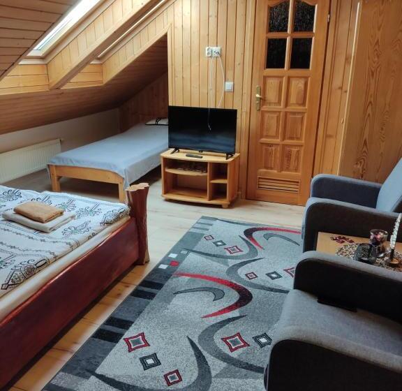 Четырехместный Номер Стандарт, Apartamenty U Drwala