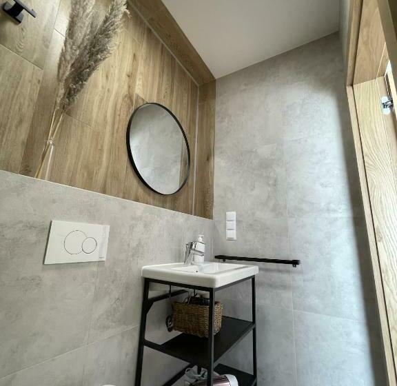Quarto Deluxe, Między Wodami