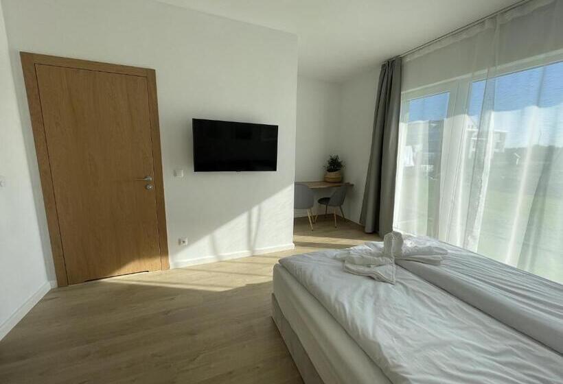 Quarto Deluxe, Między Wodami