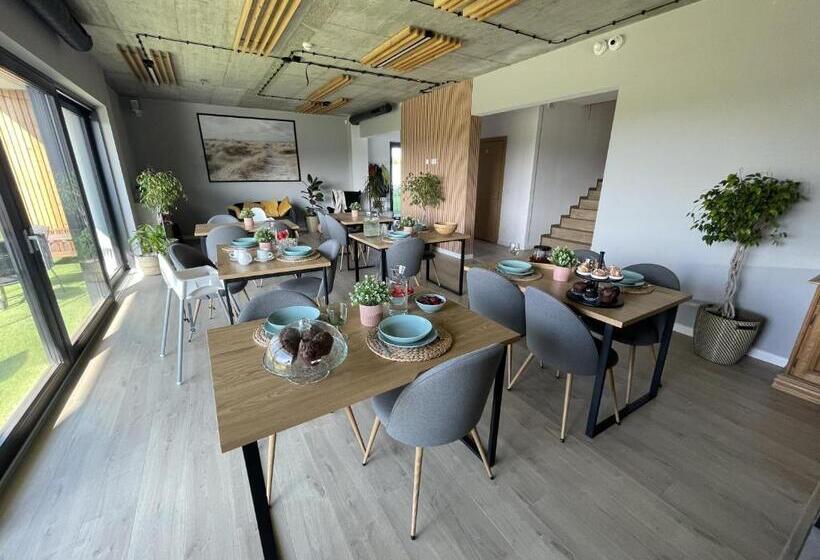 Quarto Quádruplo Deluxe, Między Wodami