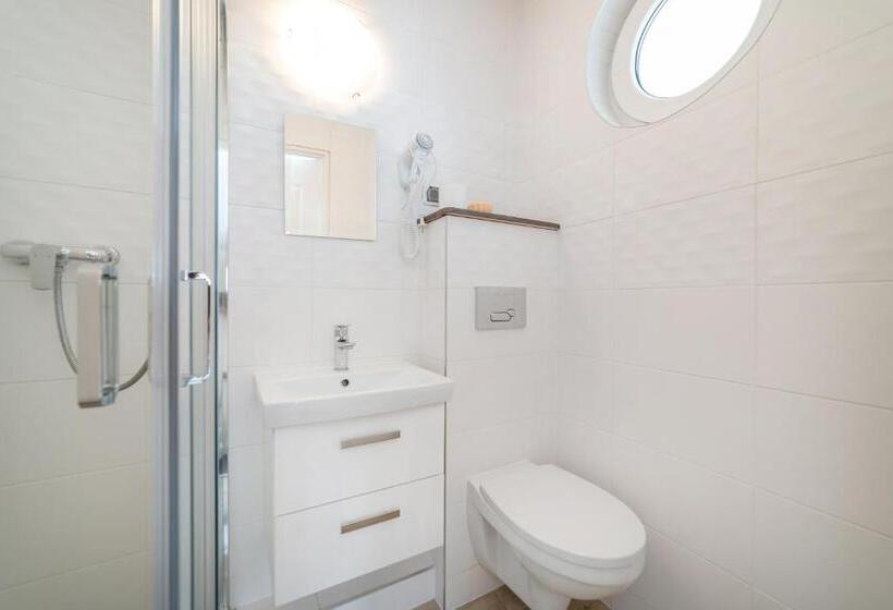 Quarto Triplo Estandar, Dom Wczasowy Danusia