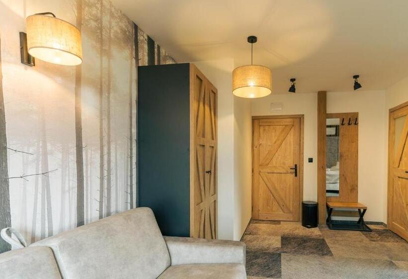 Номер Стандарт Вид на Озеро, Sztygarka Hetmańska Resort Solina