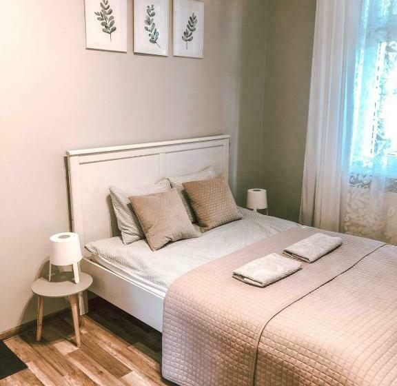 Номер Стандарт Совместная Ванная, Bankowa 8 Guest Rooms