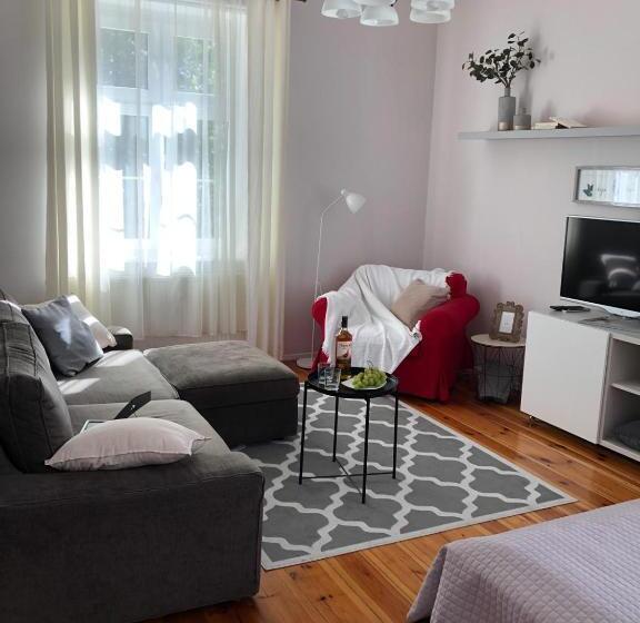 Трехместный Номер Стандарт Совместная Ванная, Bankowa 8 Guest Rooms