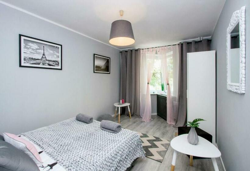 اتاق استاندارد با سرویس بهداشتی مشترک, Clicktheflat Hoża Street Apart Rooms