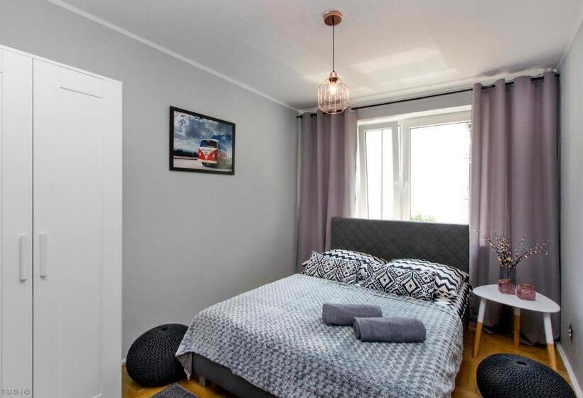 اتاق استاندارد با سرویس بهداشتی مشترک, Clicktheflat Hoża Street Apart Rooms