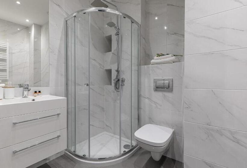 Апартаменты 1 Спальня, Symphony Baltica Towers Apartamenty