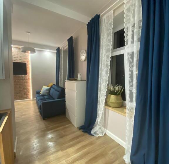 شقة غرفة واحدة, Apartamenty Liwa