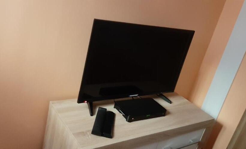 غرفة قياسية, Hostel52