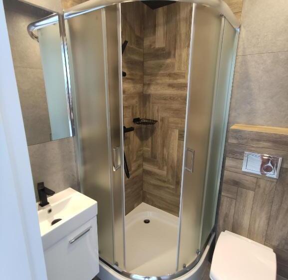 Студия Стандарт, Krollhouse Pokoje Gościnne