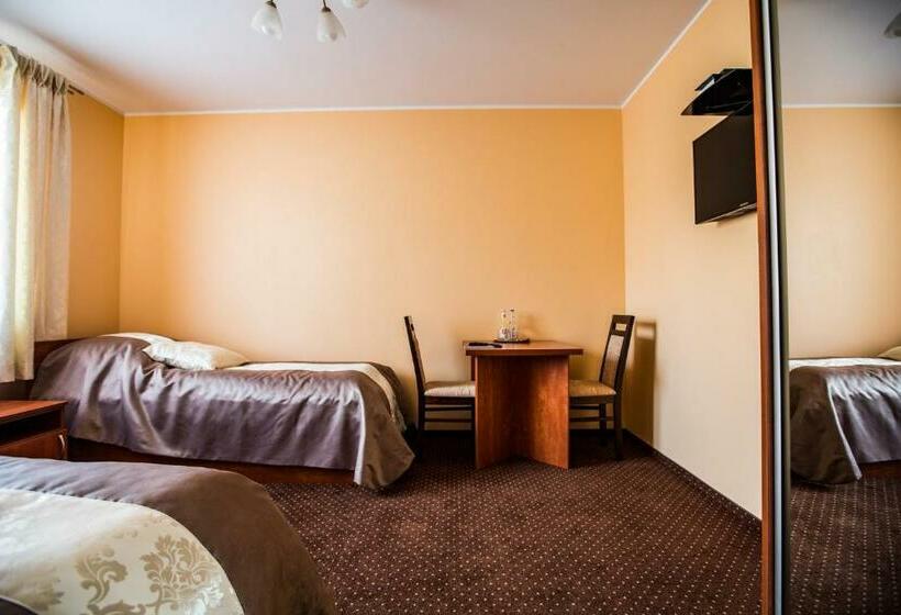 Номер Стандарт Трехместный, Park Hostel