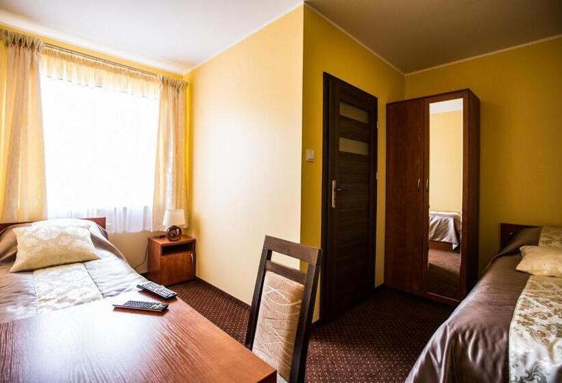 Трехместный Номер Классика, Park Hostel