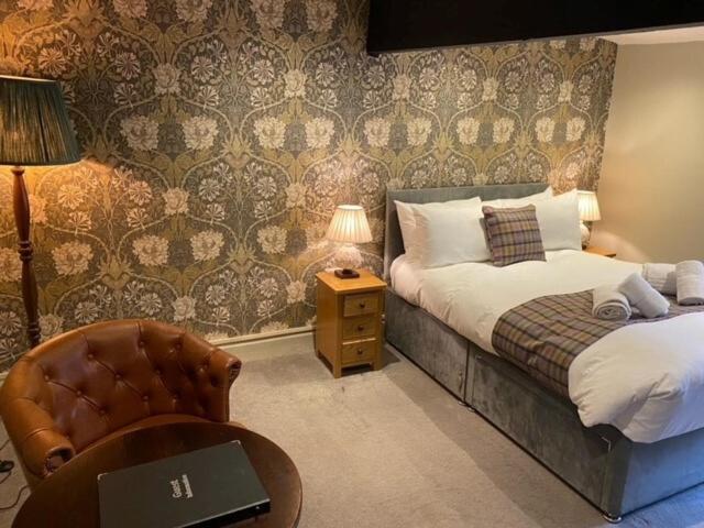 Четырехместный Номер Стандарт, Black Lion Hotel Richmond North Yorkshire