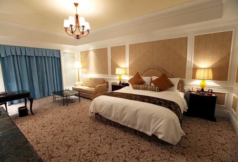 带海景的带双人床的标准间, Crowne Plaza Qingdao Ocean Spring Resort By Ihg