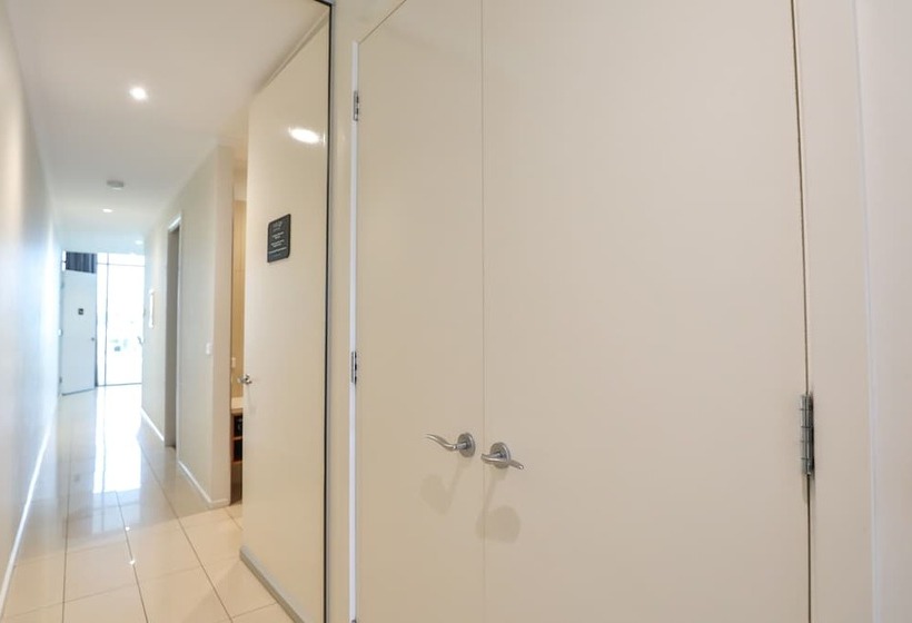 침실 2개 아파트, Indulge Apartments   Langtree