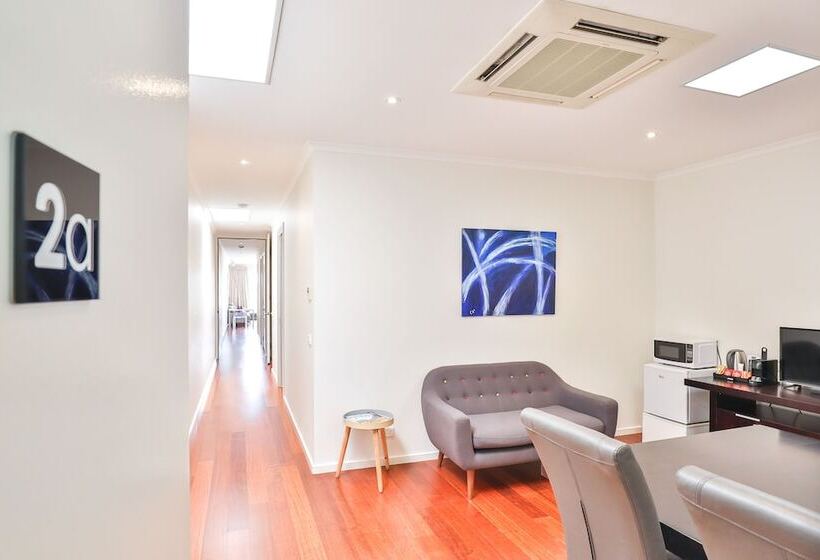 침실 2개 아파트, Indulge Apartments   Langtree