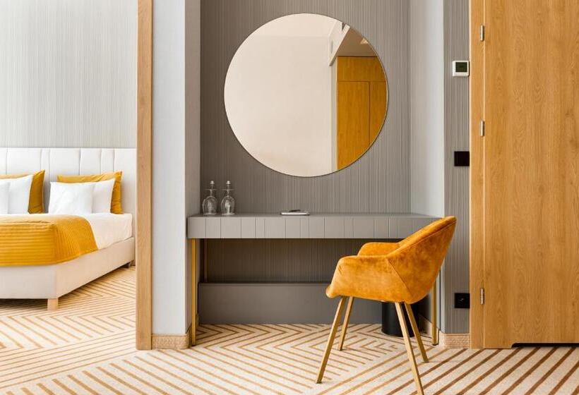 Семейный Полулюкс, Crystal Mountain Hotel Wisła