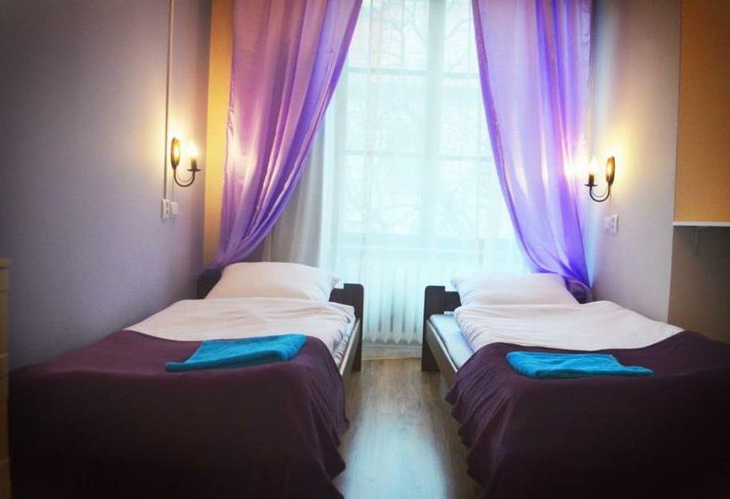 Номер Стандарт Трехместный, Hostel U Kmity