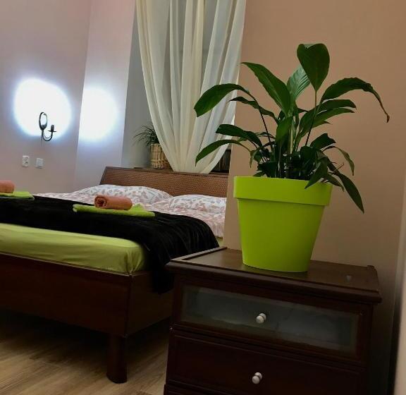 Стандартный Номер Кровать Кинг, Hostel U Kmity