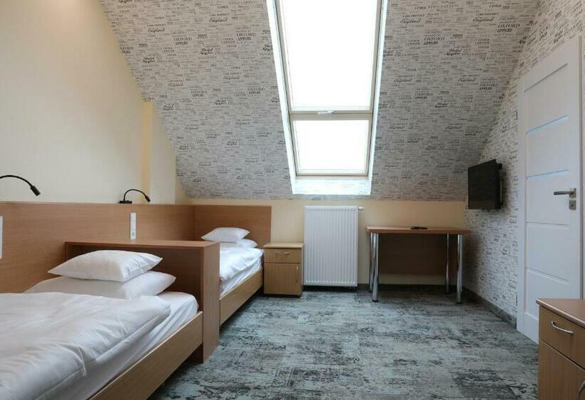 Номер Стандарт, Motelik Grosar Jasło
