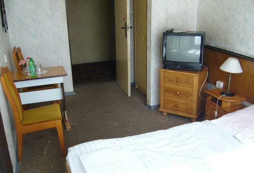 غرفة قياسية, Karet Obiekt Hotelowy