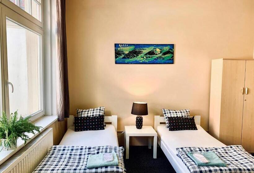 豪华房间, Chilli Hostel