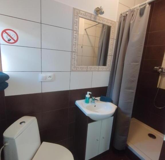 Трехместный Номер Комфорт, Kwatery U Jarka Z Ogrodem I Parkingiem