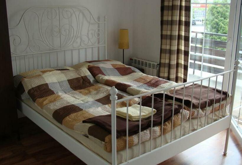 Номер Стандарт, Route 7 Rooms